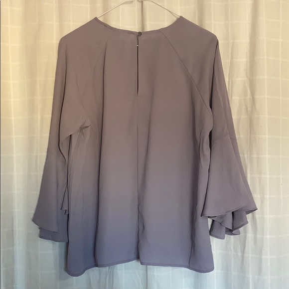 Forever 21 blouse with bell sleeves - Picture 4 of 4